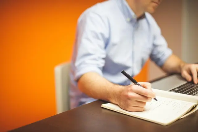 Comment Améliorer Votre Budget Mensuel en 5 Étapes Simples